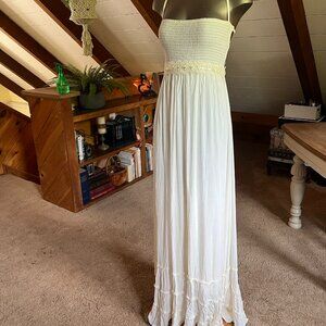 S - Custom Boho Ivory Strap-Back Halter Maxi Dress
